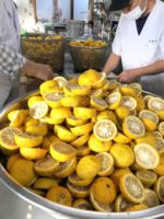 世界一の柚子ジャム作り